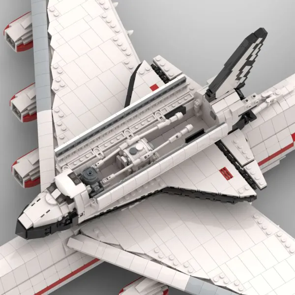 Antonov 225 avec Buran